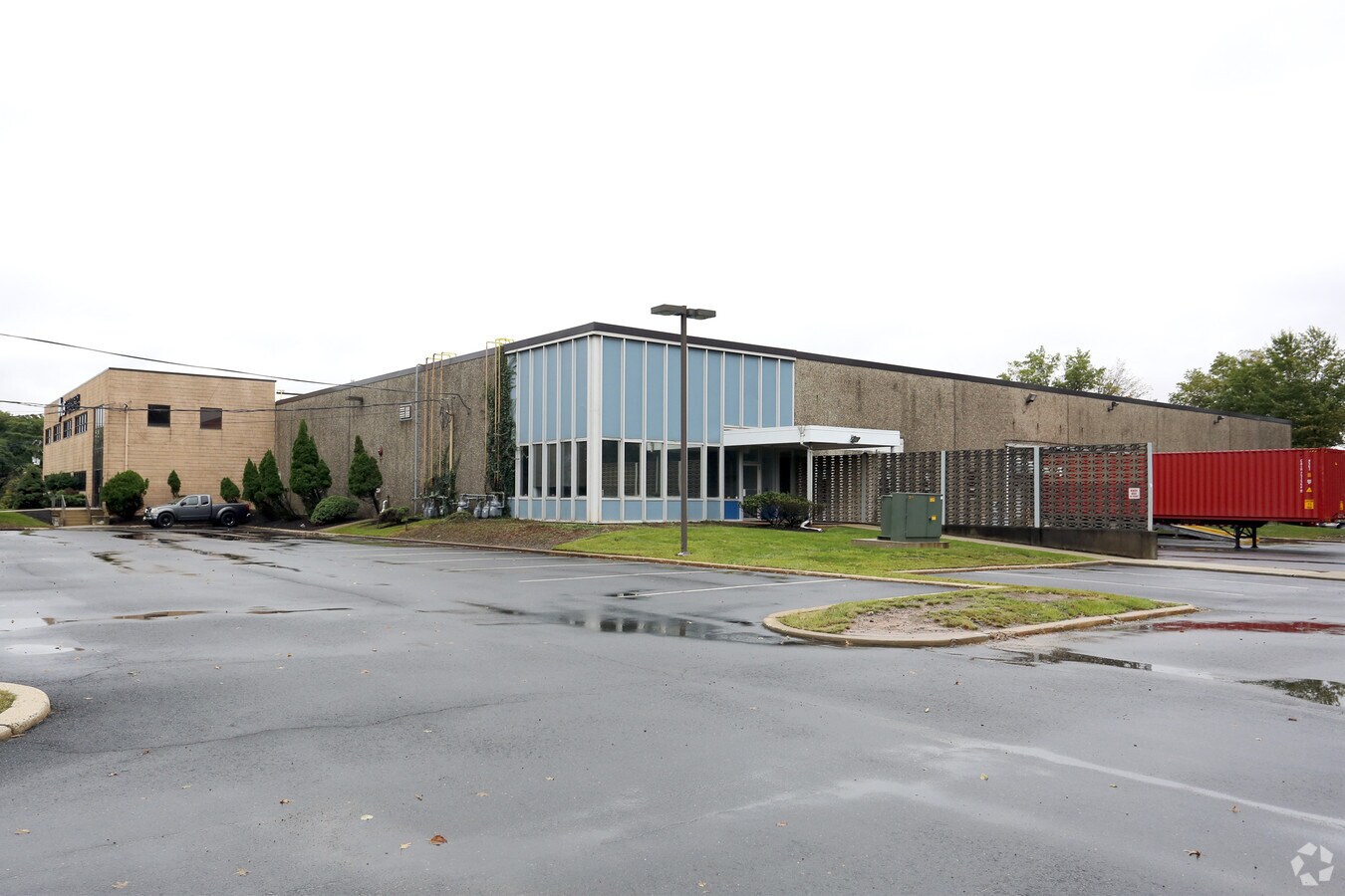 2323 Randolph Ave, Avenel, NJ 07001