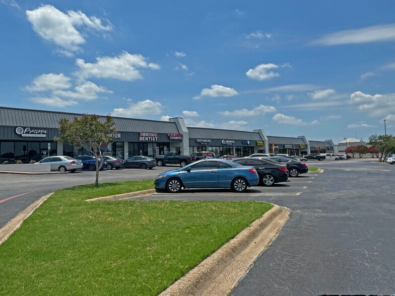 3030 N Josey Ln, Carrollton, TX for lease - Building Photo - Image 1 of 8