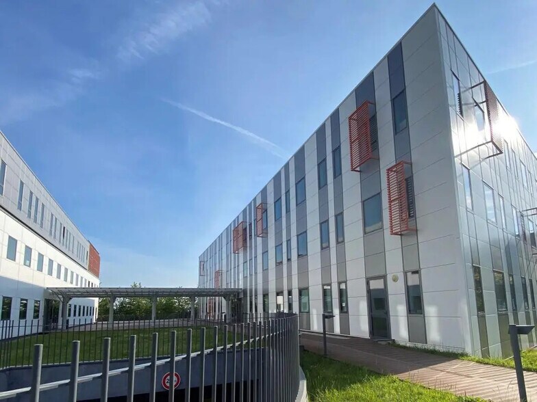 Office in Saint-Herblain for lease - Building Photo - Image 1 of 4