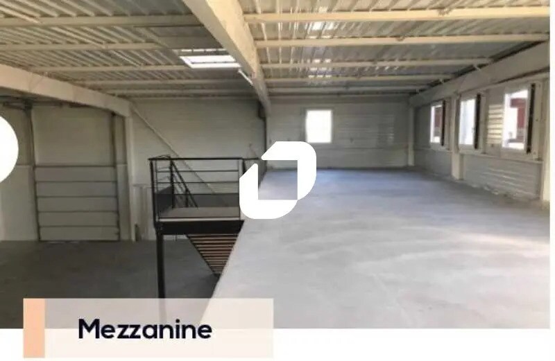 Flex in Sussargues for sale - Building Photo - Image 2 of 10