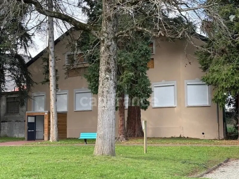 Office in Lourdes for sale Building Photo- Image 1 of 7