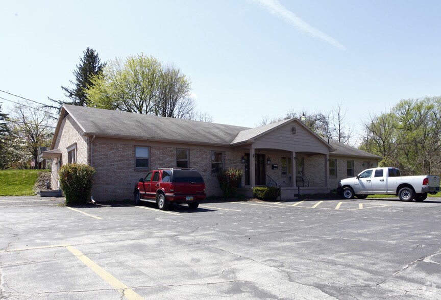 238 S Meridian Rd, Austintown, OH 44509