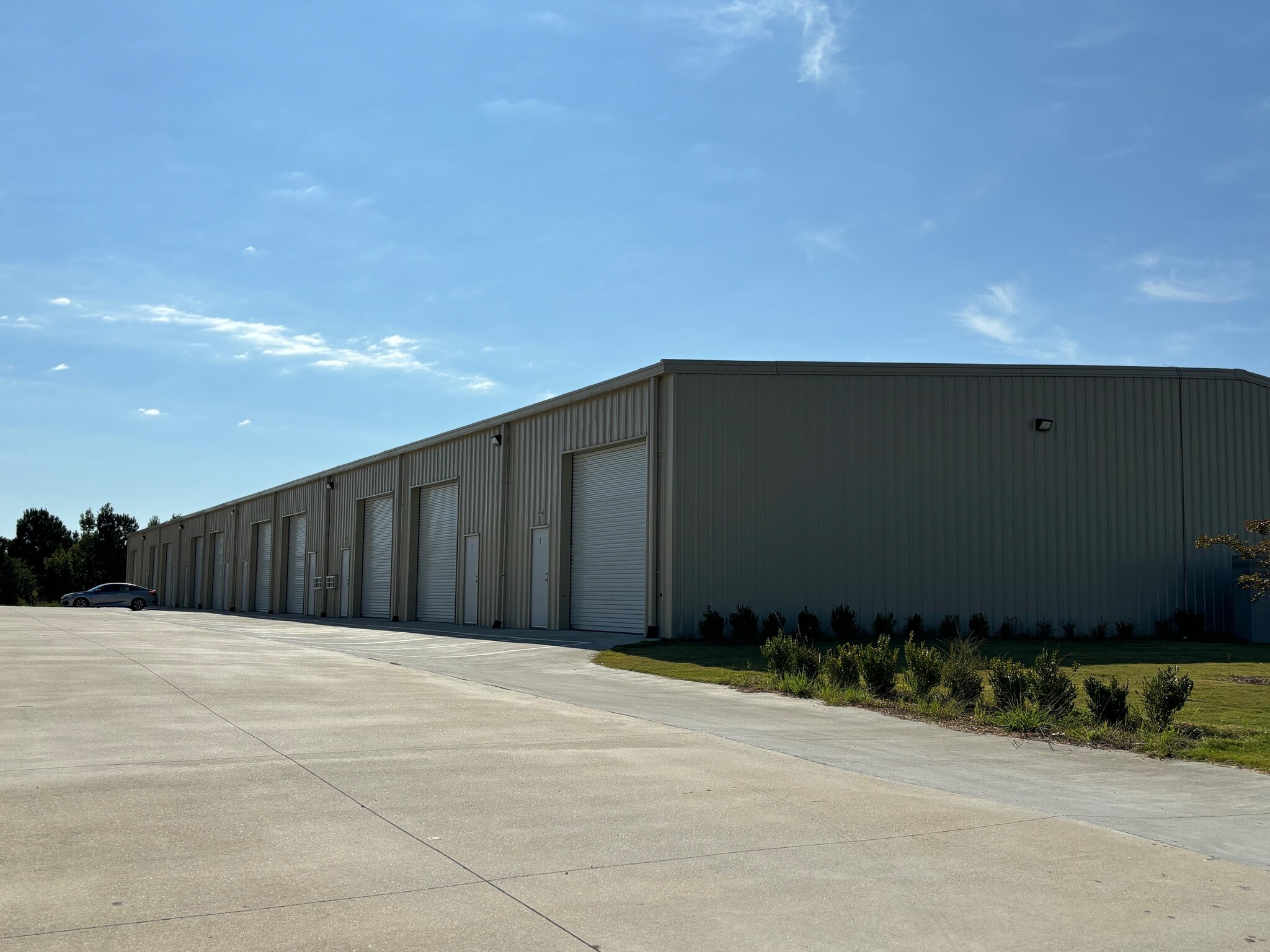 3005 Wyndham Industrial Dr, Opelika, AL for lease Building Photo- Image 1 of 7