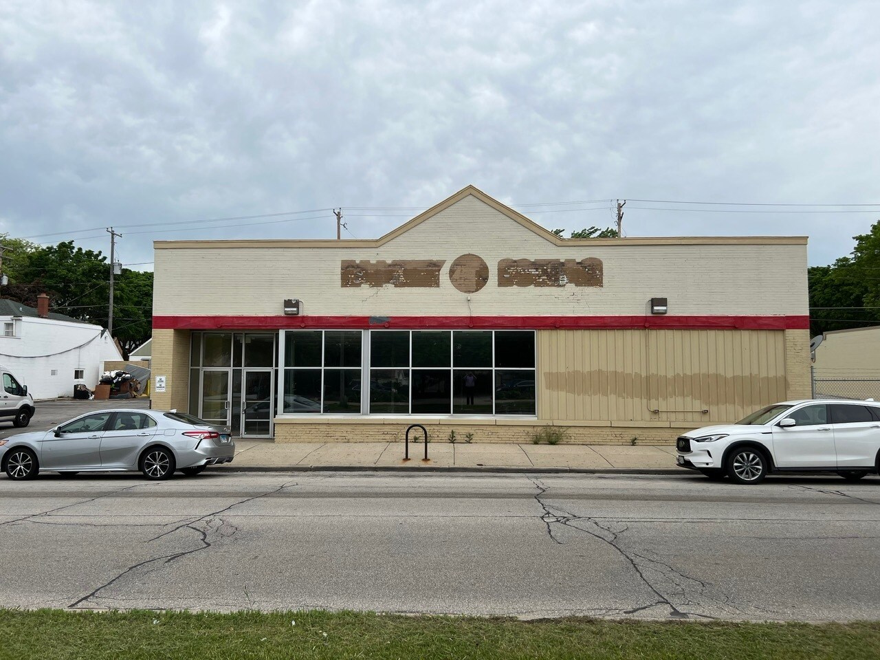 7924 W Burleigh St, Milwaukee, WI for sale Building Photo- Image 1 of 1