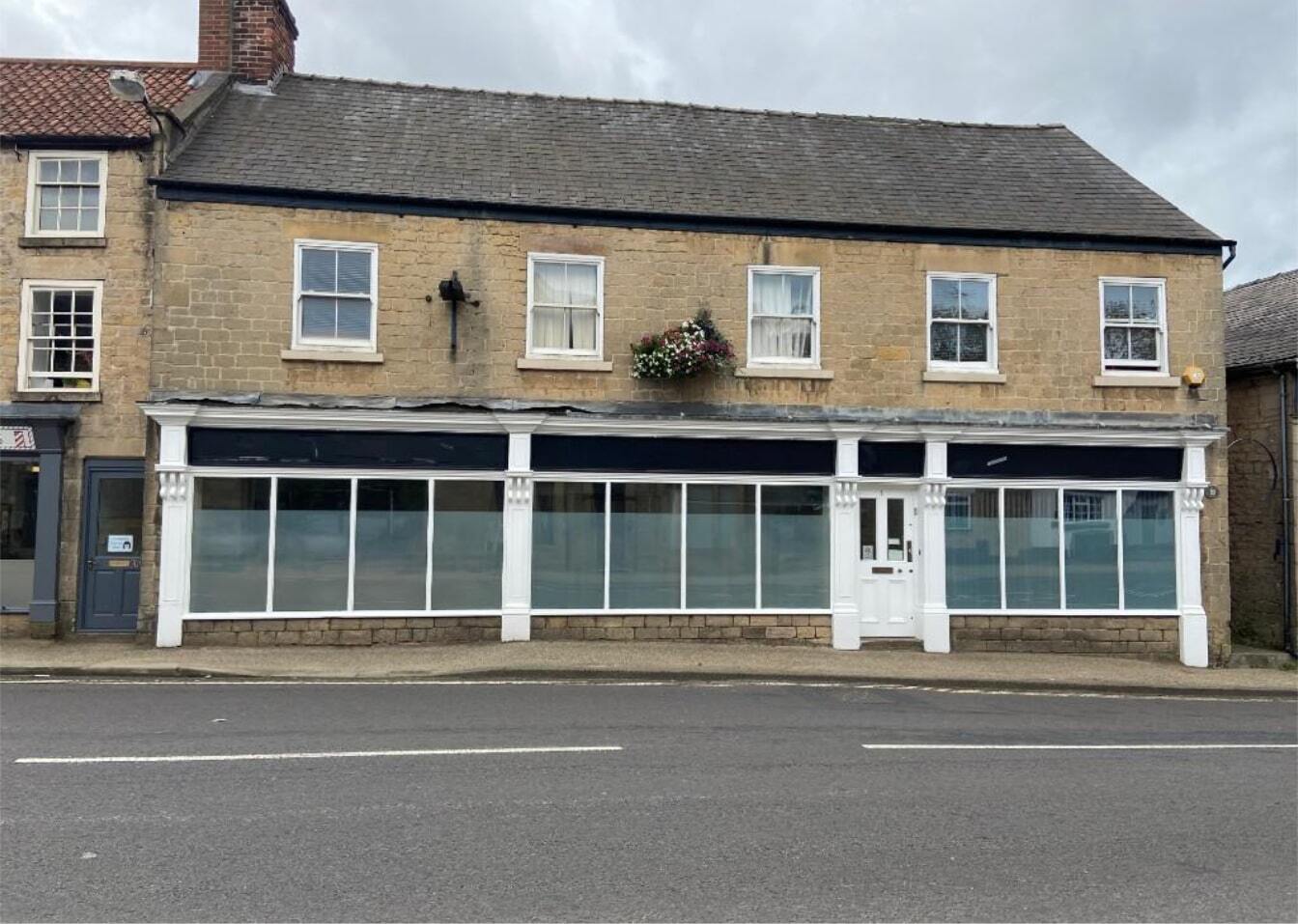 1A Market Place, Bolsover for lease Building Photo- Image 1 of 2