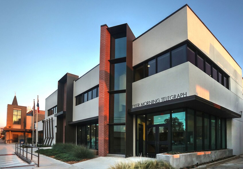 410 W Erwin St, Tyler, TX for sale - Primary Photo - Image 1 of 1