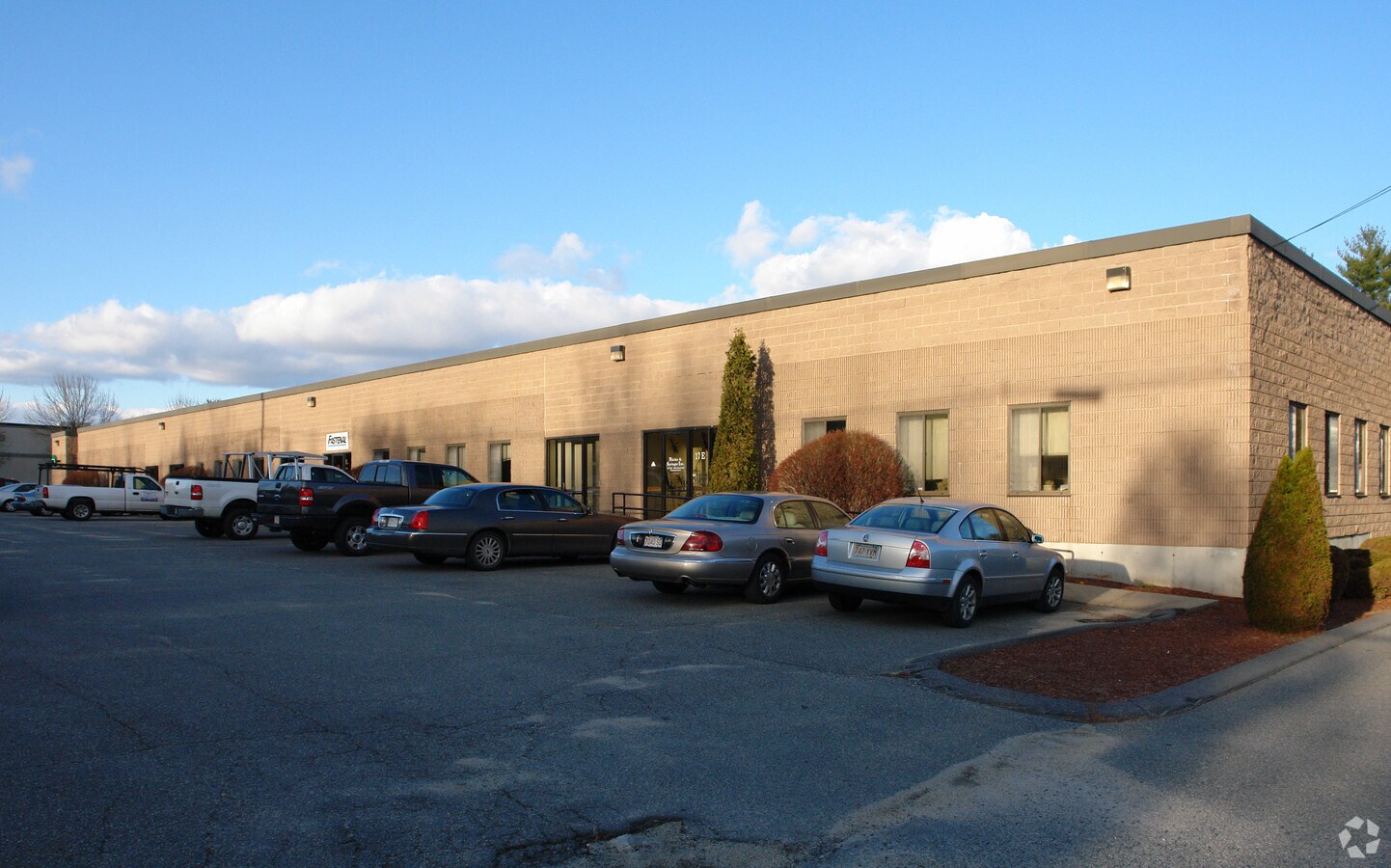 17 Sterling Rd, Billerica, MA 01862