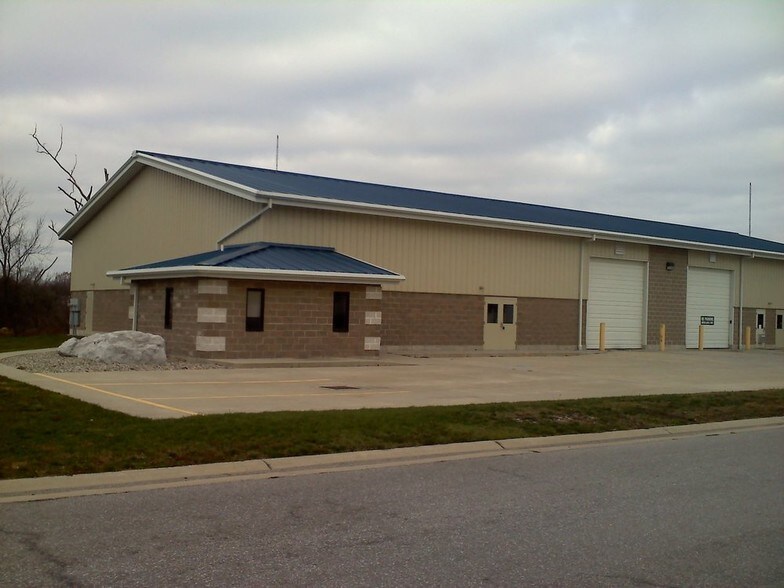 999 Procom Dr, Defiance, OH for sale - Building Photo - Image 1 of 1