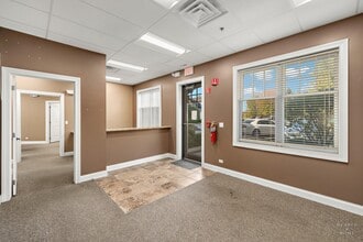 1232-1280 American Way, Libertyville, IL for lease Building Photo- Image 2 of 16