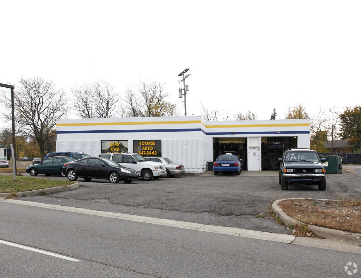 80 Ecorse Rd, Ypsilanti, MI 48198