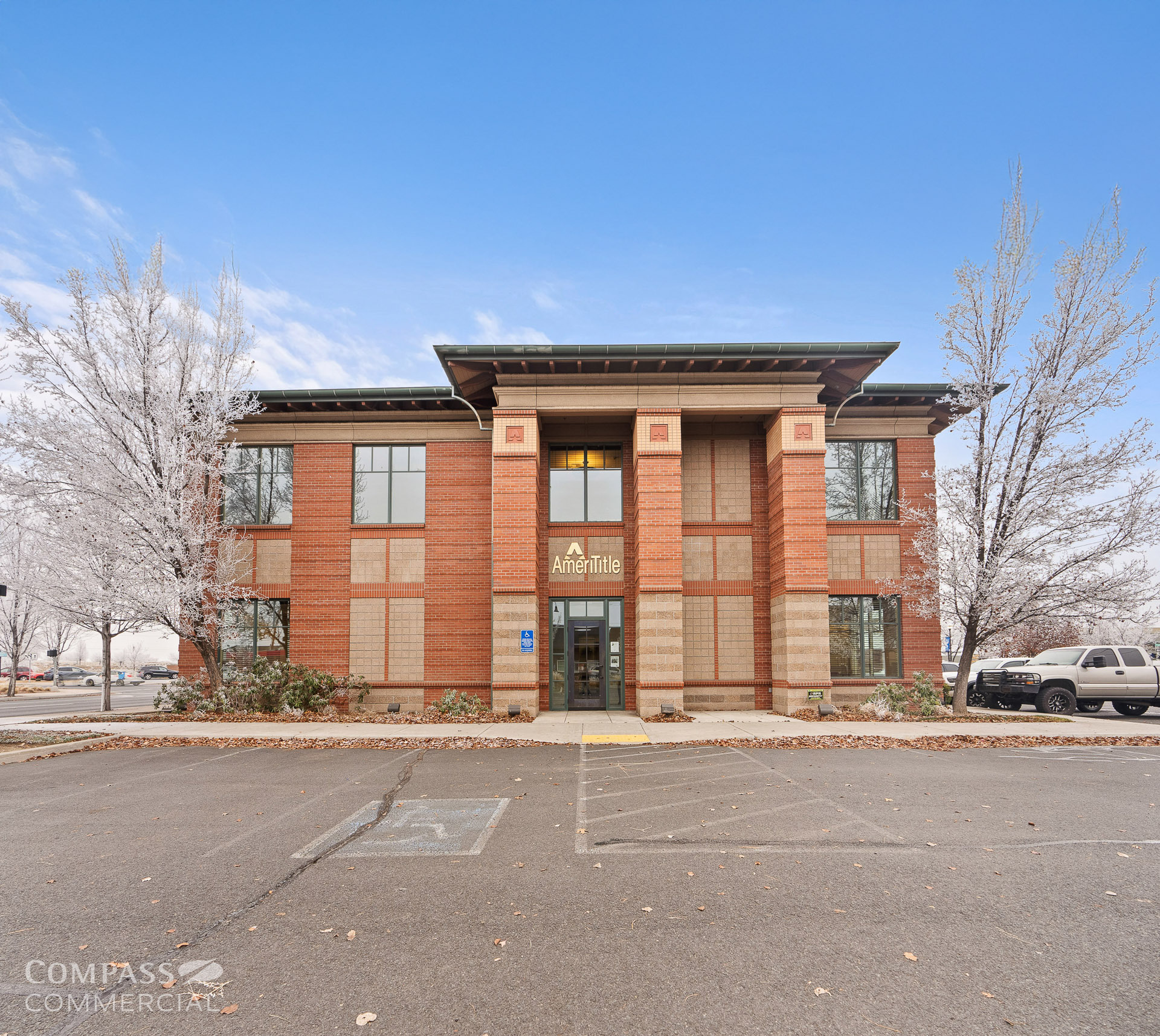 735 SW 6th St, Redmond, OR for lease Building Photo- Image 1 of 61