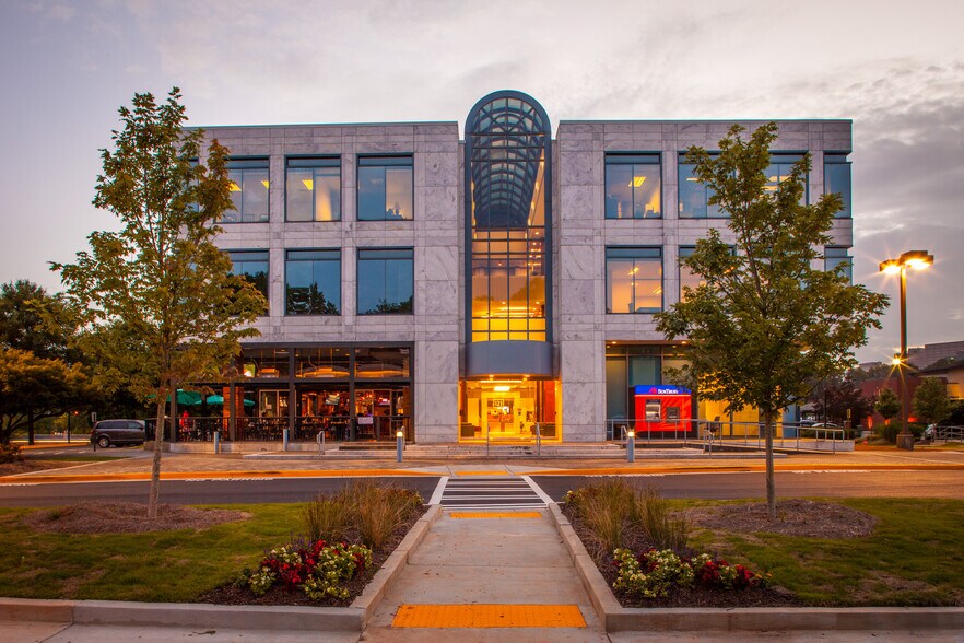 121 Perimeter Ctr W, Atlanta, GA for sale - Primary Photo - Image 1 of 1