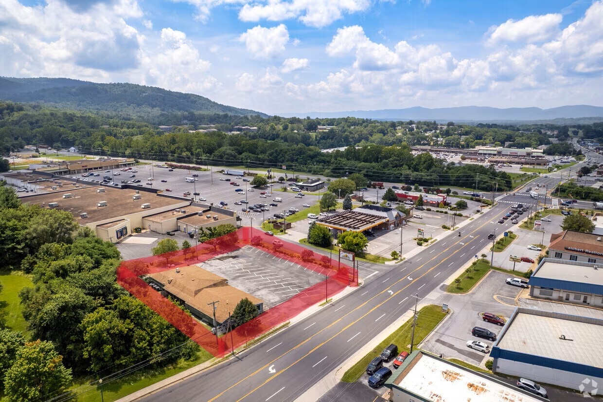 865 John Marshall Hwy, Front Royal, VA for sale Building Photo- Image 1 of 62