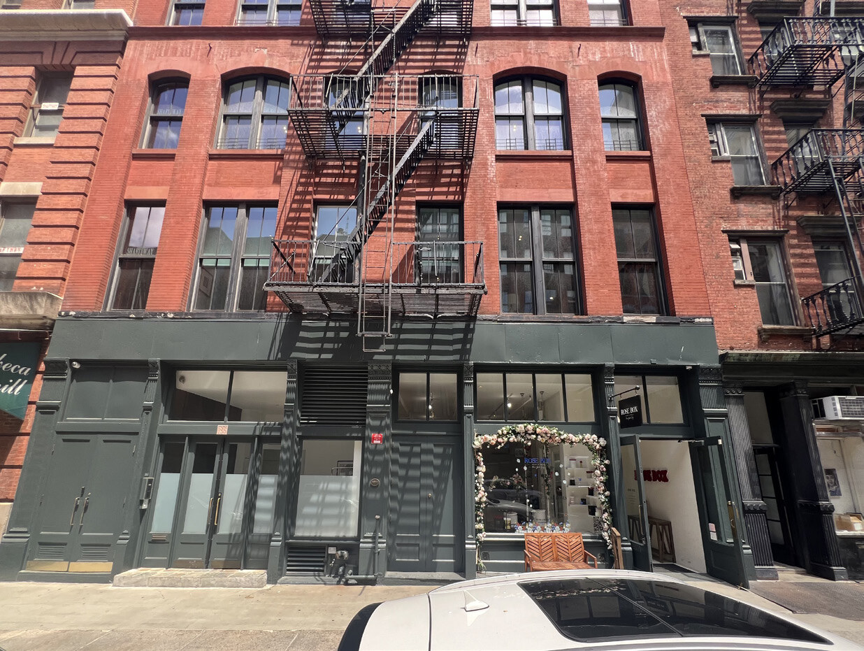 186 Franklin St, New York, NY for lease Building Photo- Image 1 of 6