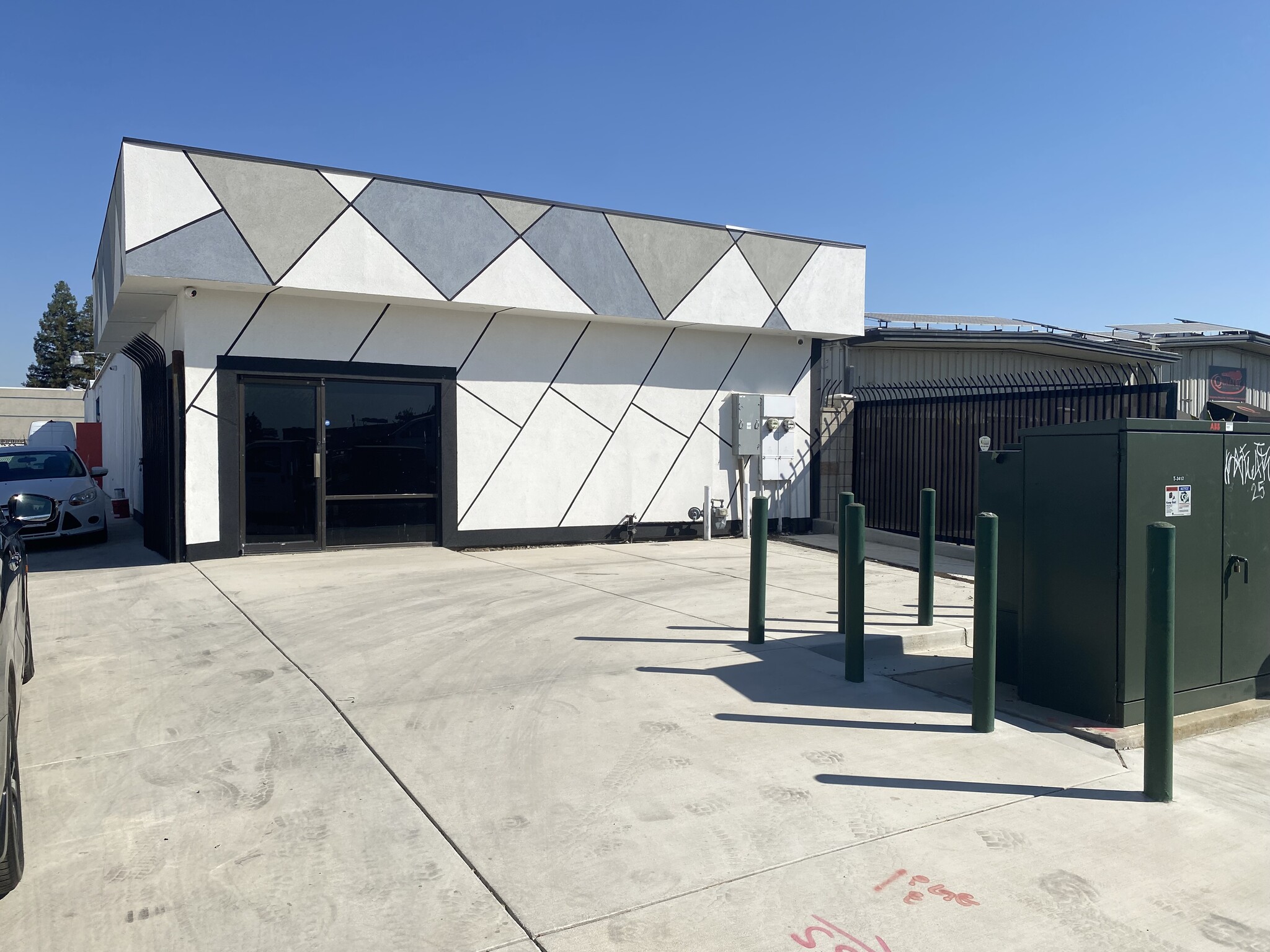 4600 District Blvd, Bakersfield, CA for sale Building Photo- Image 1 of 5