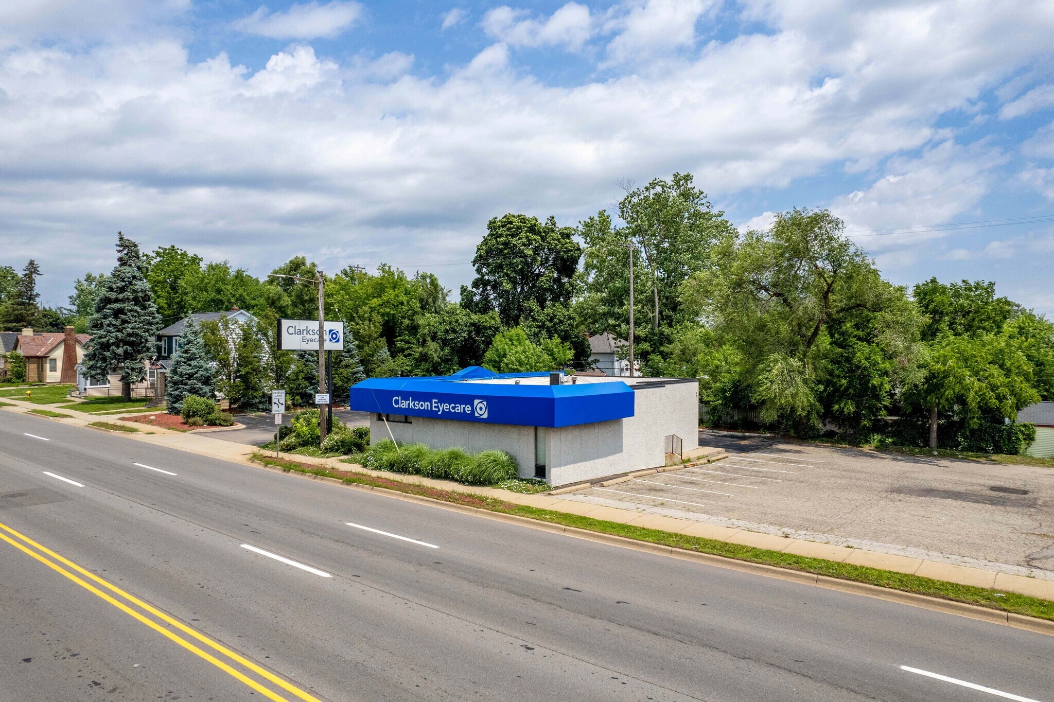 22 N Telegraph Rd, Pontiac, MI for lease Building Photo- Image 1 of 10