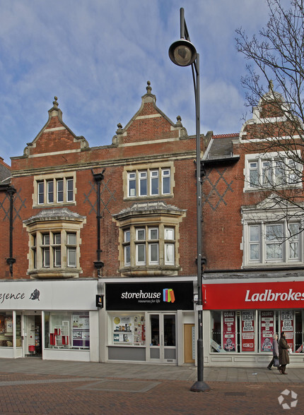 13-17A The Parade, Watford for sale - Primary Photo - Image 1 of 1