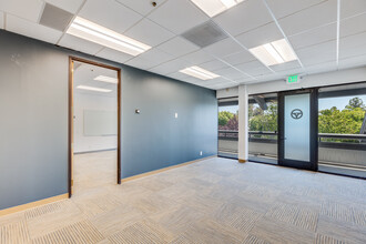 1001 N Rengstorff Ave, Mountain View, CA for lease Interior Photo- Image 1 of 22