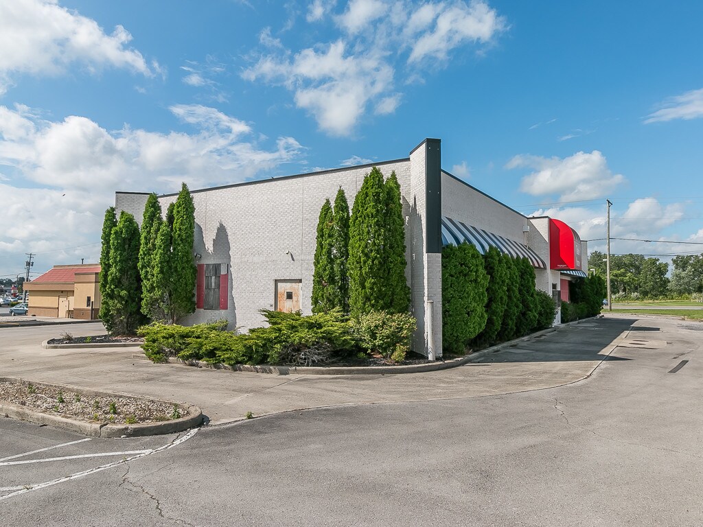 3165 Elida Rd, Lima, OH 45805