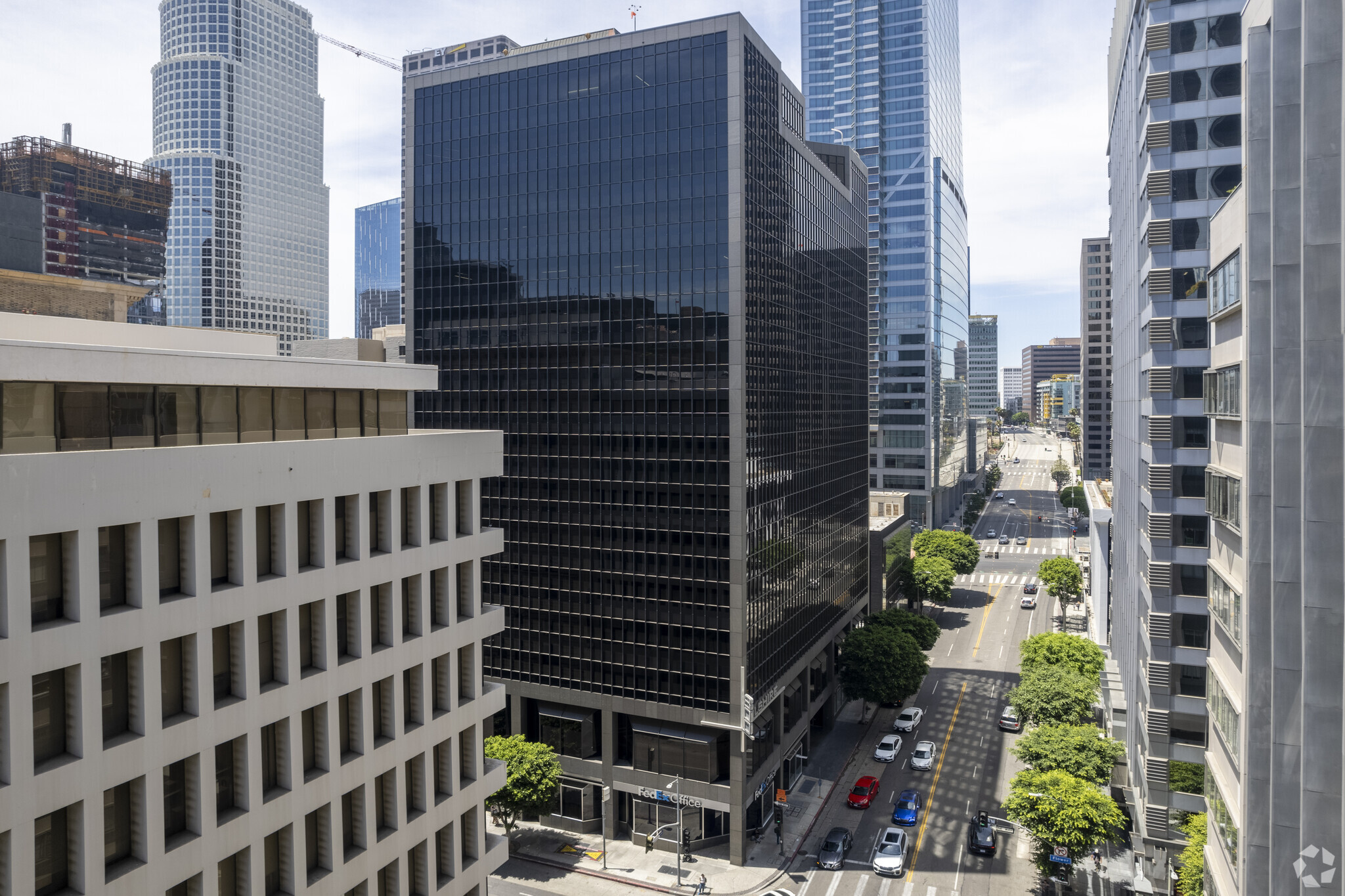 800 Wilshire Blvd, Los Angeles, CA for lease Building Photo- Image 1 of 8