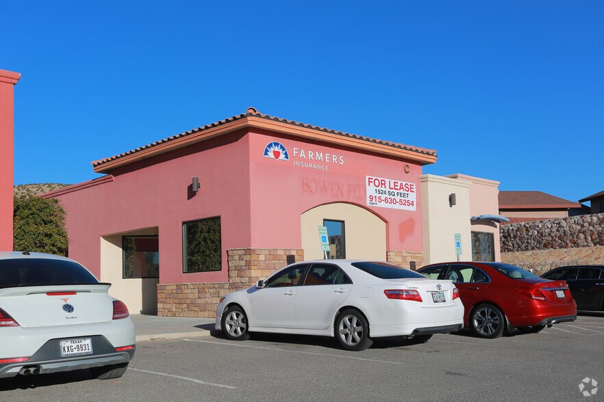 545 E Redd Rd, El Paso, TX 79912