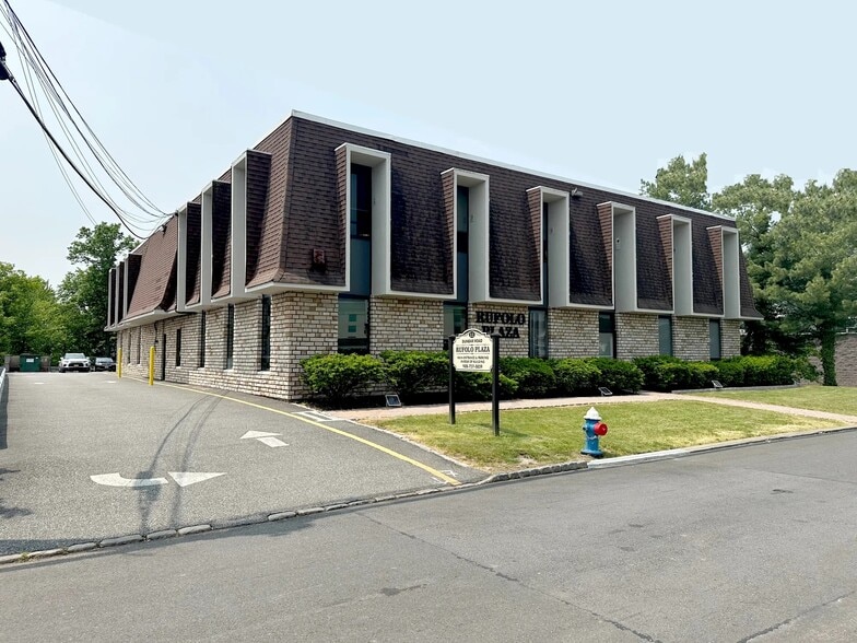 11 Dundar Rd, Springfield, NJ for lease - Building Photo - Image 1 of 5