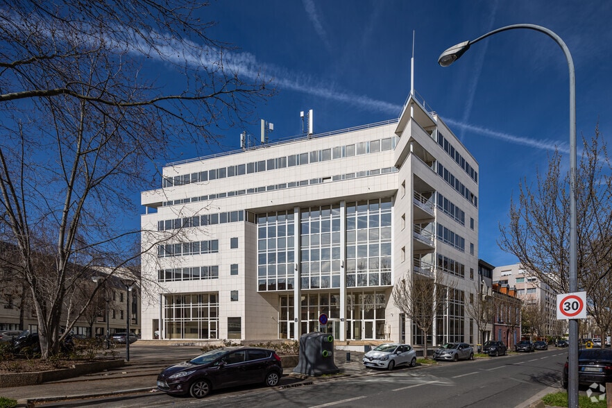88 Boulevard Galliéni, Issy-les-Moulineaux for lease - Building Photo - Image 2 of 4