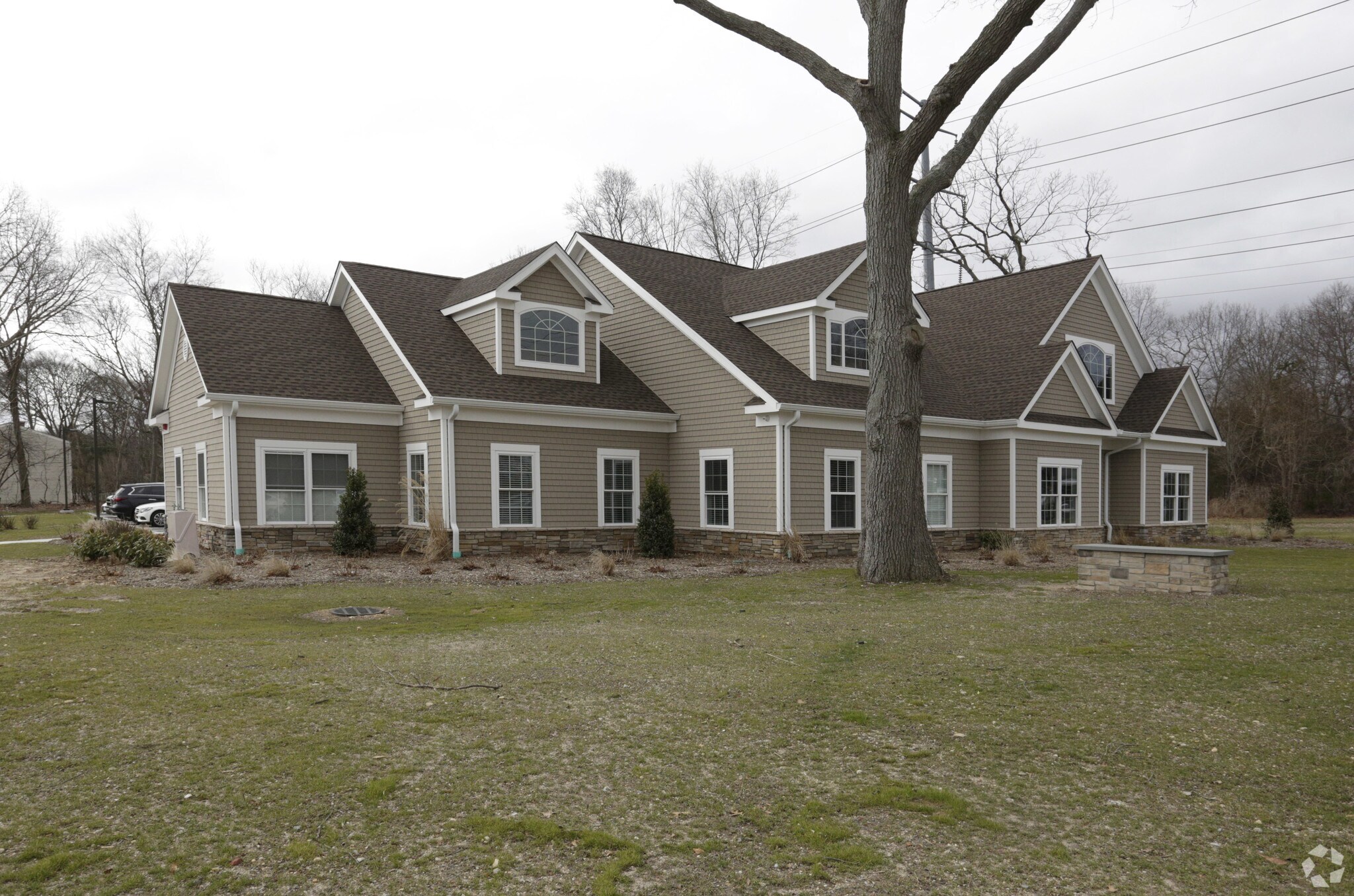 106 Crystal Brook Hollow Rd, Port Jefferson Station, NY for sale Primary Photo- Image 1 of 1