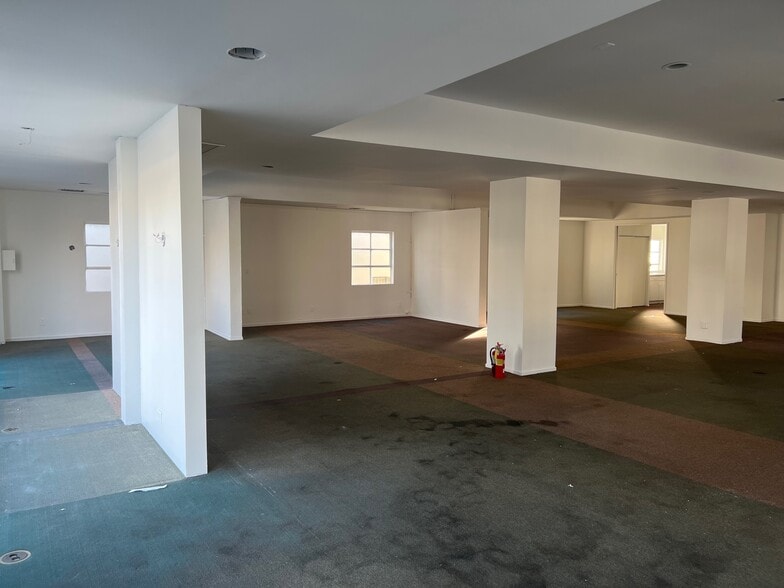 853-857 N La Cienega Blvd, West Hollywood, CA for lease - Interior Photo - Image 3 of 26