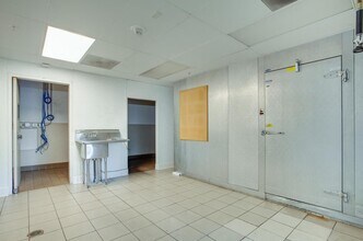 350 S Grand Ave, Los Angeles, CA for lease Building Photo- Image 1 of 22