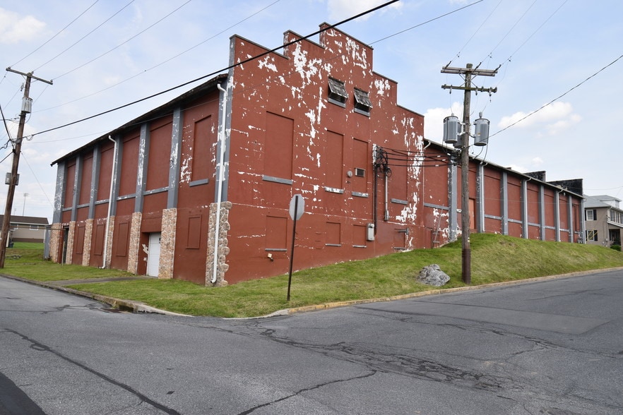 155 N 9th St, Coplay, PA for lease - Building Photo - Image 3 of 25