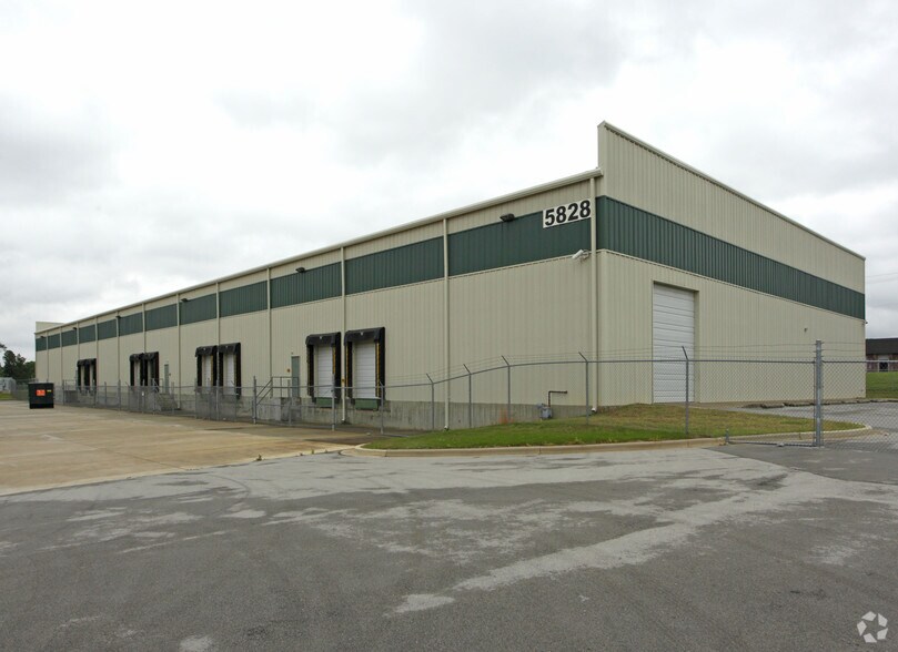 5828 Research Park Blvd, Huntsville, AL for lease - Building Photo - Image 2 of 10