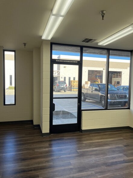 10932-10938 Schmidt Rd, El Monte, CA for lease - Building Photo - Image 3 of 10