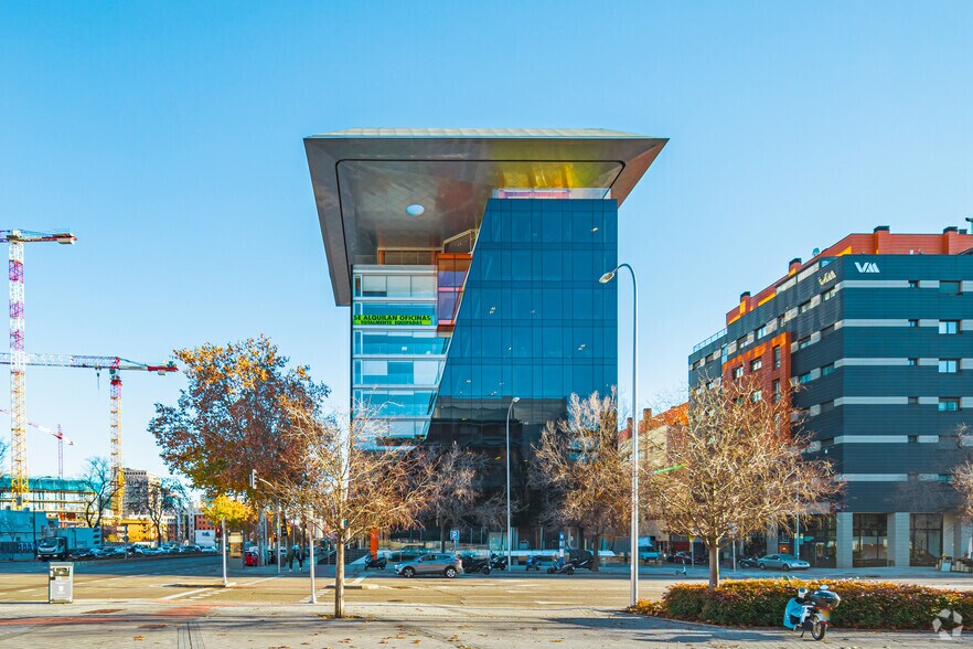 Calle de Méndez Álvaro, 56, Madrid, Madrid for lease - Primary Photo - Image 1 of 18