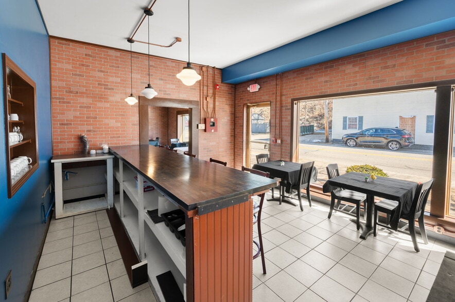 8 Industrial, Westerly, RI for sale - Interior Photo - Image 3 of 8