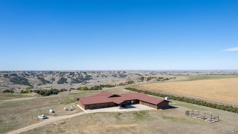 21627 Hardingrove Rd, Milesville, SD for sale - Building Photo - Image 1 of 9