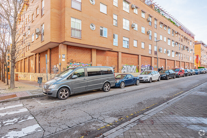 Multifamily in Valdemoro, MAD for sale - Building Photo - Image 1 of 2