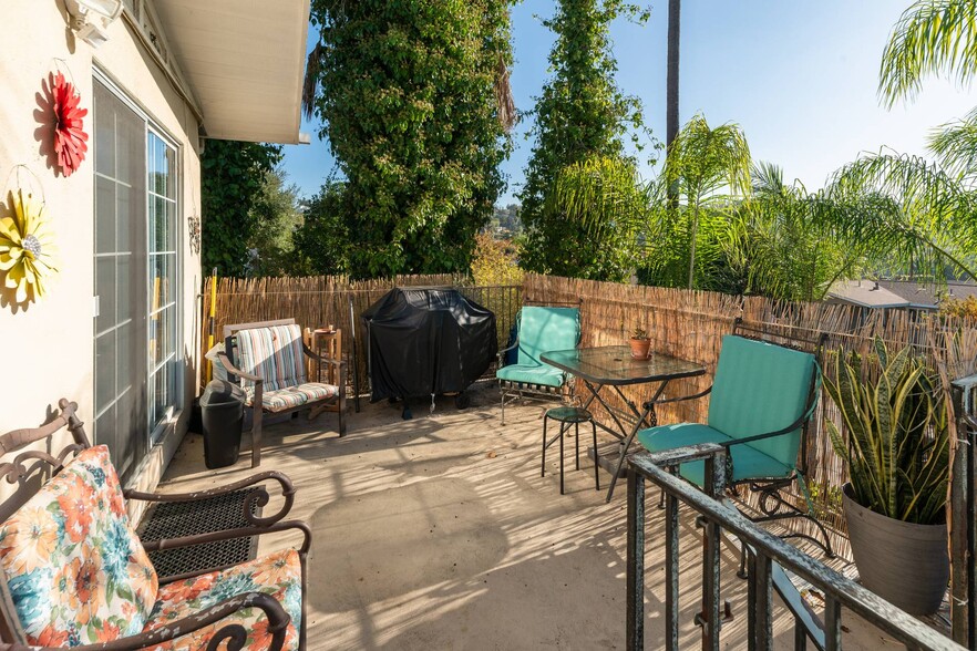 406-416 E 10th Ave, Escondido, CA for sale - Building Photo - Image 3 of 17