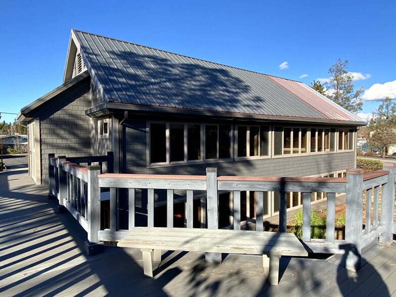 123 Margaret Ln, Grass Valley, CA for lease - Building Photo - Image 2 of 22