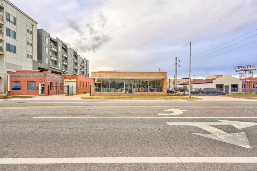 811 W Sheridan Ave, Oklahoma City, OK for lease - Building Photo - Image 1 of 1
