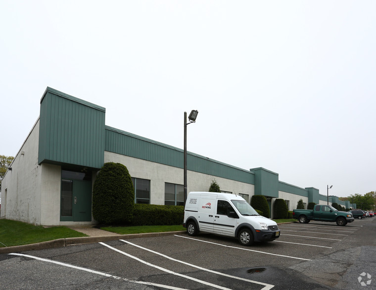 875 Industrial Hwy, Cinnaminson, NJ for lease - Building Photo - Image 1 of 9