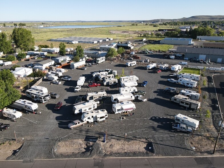 1314 W Pierce St, Burns, OR for sale - Aerial - Image 2 of 16