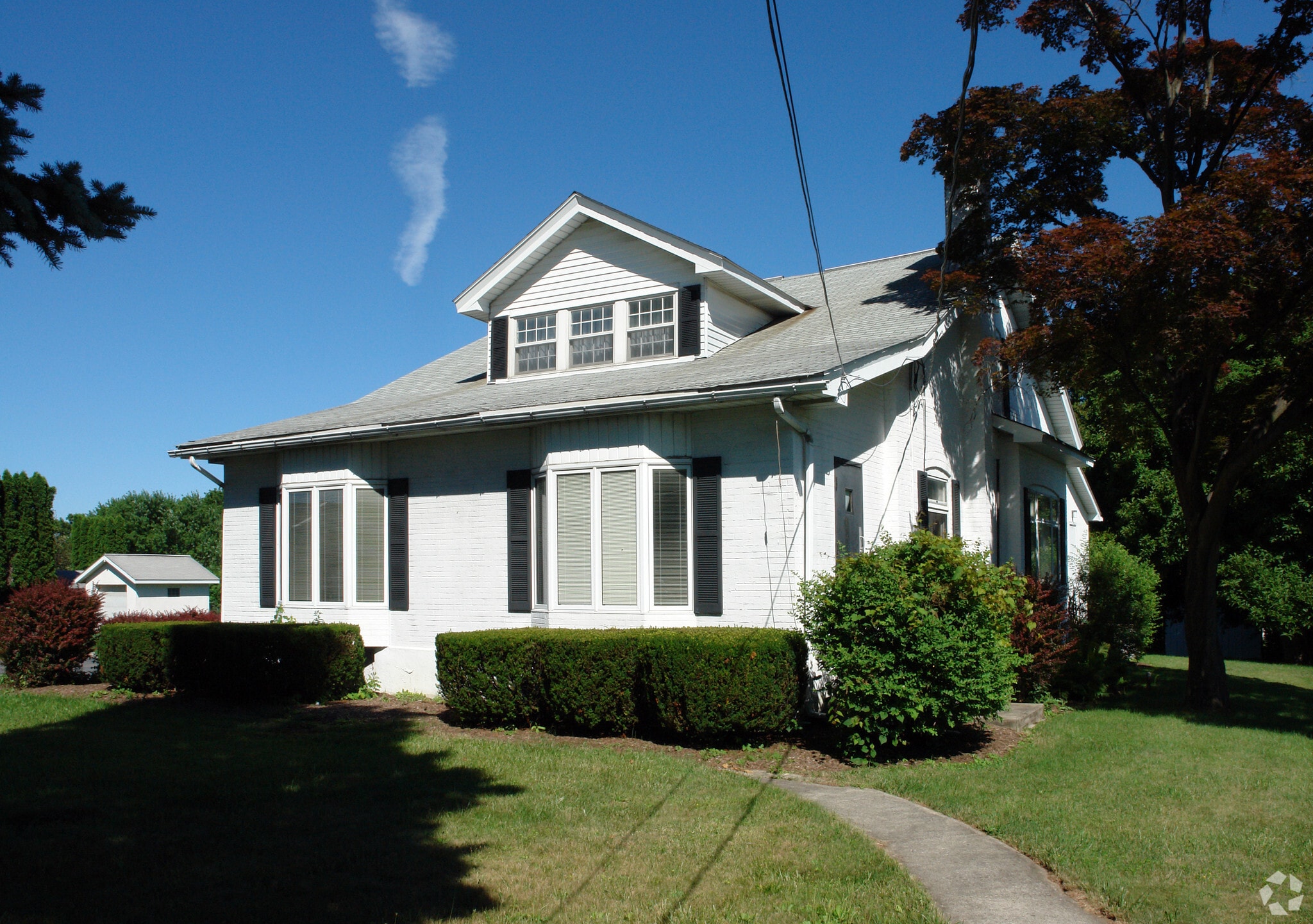 2851 W Emaus Ave, Allentown, PA for sale Primary Photo- Image 1 of 89