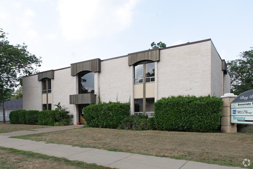 705 Bay St, Chippewa Falls, WI for sale - Primary Photo - Image 1 of 1