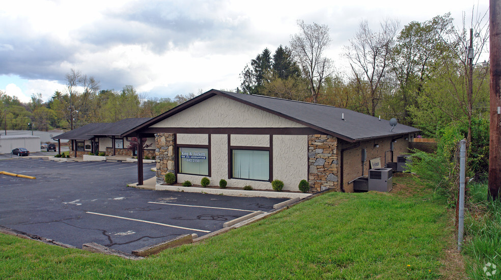 1903 Asheville Hwy, Hendersonville, NC for sale - Primary Photo - Image 1 of 1