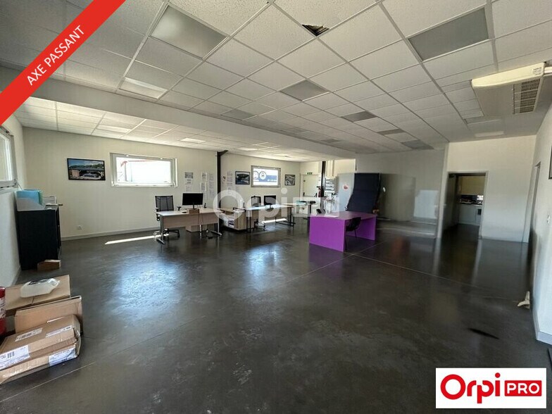 Office in Mours-Saint-Eusèbe for lease - Interior Photo - Image 3 of 6