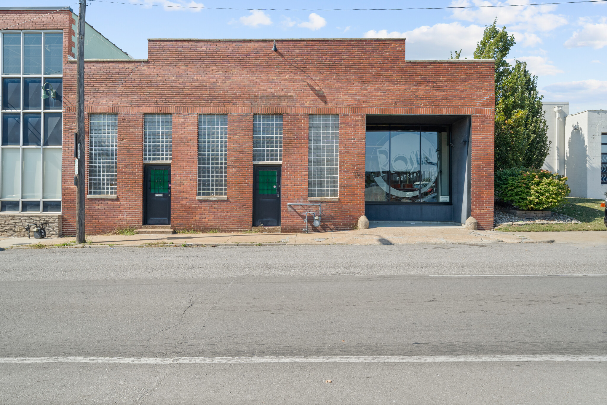 1712 Holmes St, Kansas City, MO for lease Building Photo- Image 1 of 28