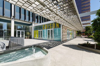 100 Long Beach Blvd, Long Beach, CA for lease Building Photo- Image 1 of 4