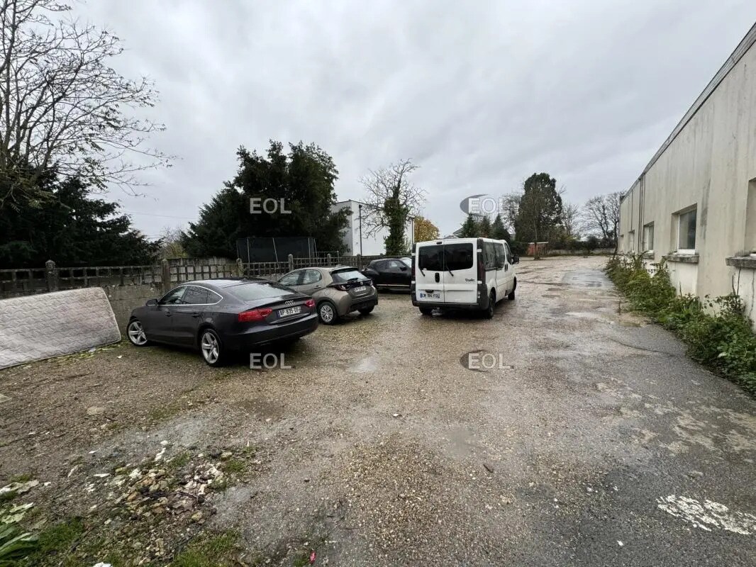 Flex in Athis-Mons for lease Building Photo- Image 1 of 6