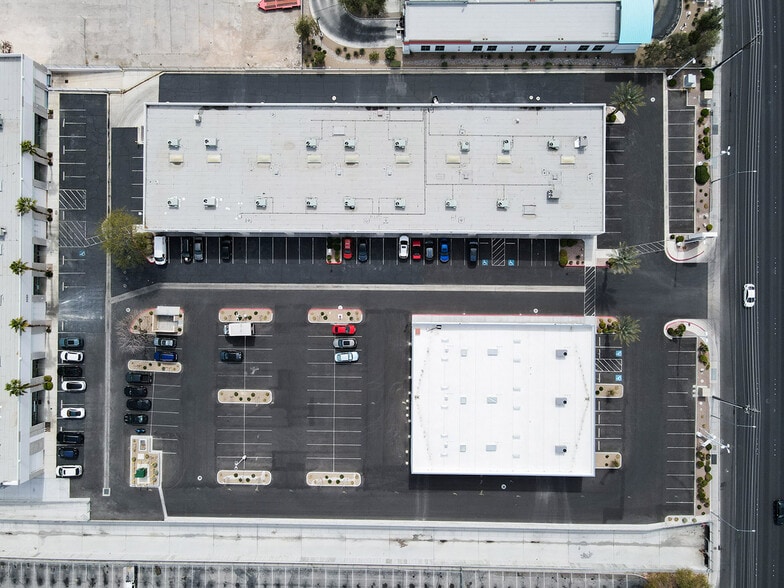 5260 Decatur Blvd, Las Vegas, NV for lease - Building Photo - Image 2 of 7